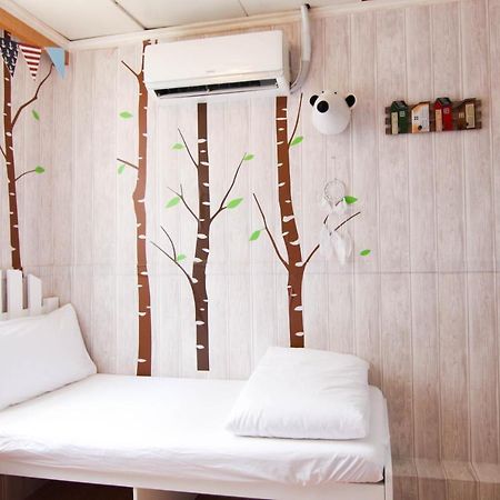 Cozy Inn Jordan Station Гонконг Экстерьер фото